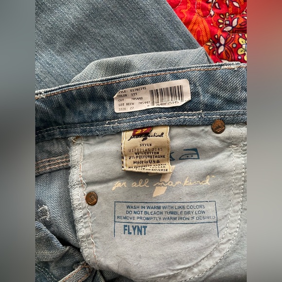 7 For All Mankind Size: 27 - Picture 3 of 5